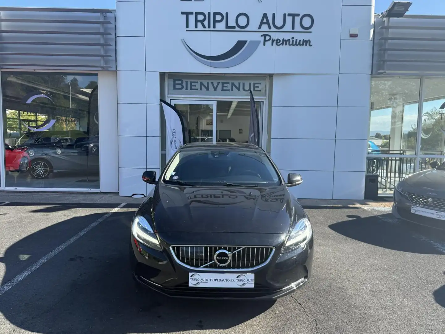 Volvo V40 T3 - 152 - BVA Geartronic Inscription - RADAR AR + GPS Schwarz - 2