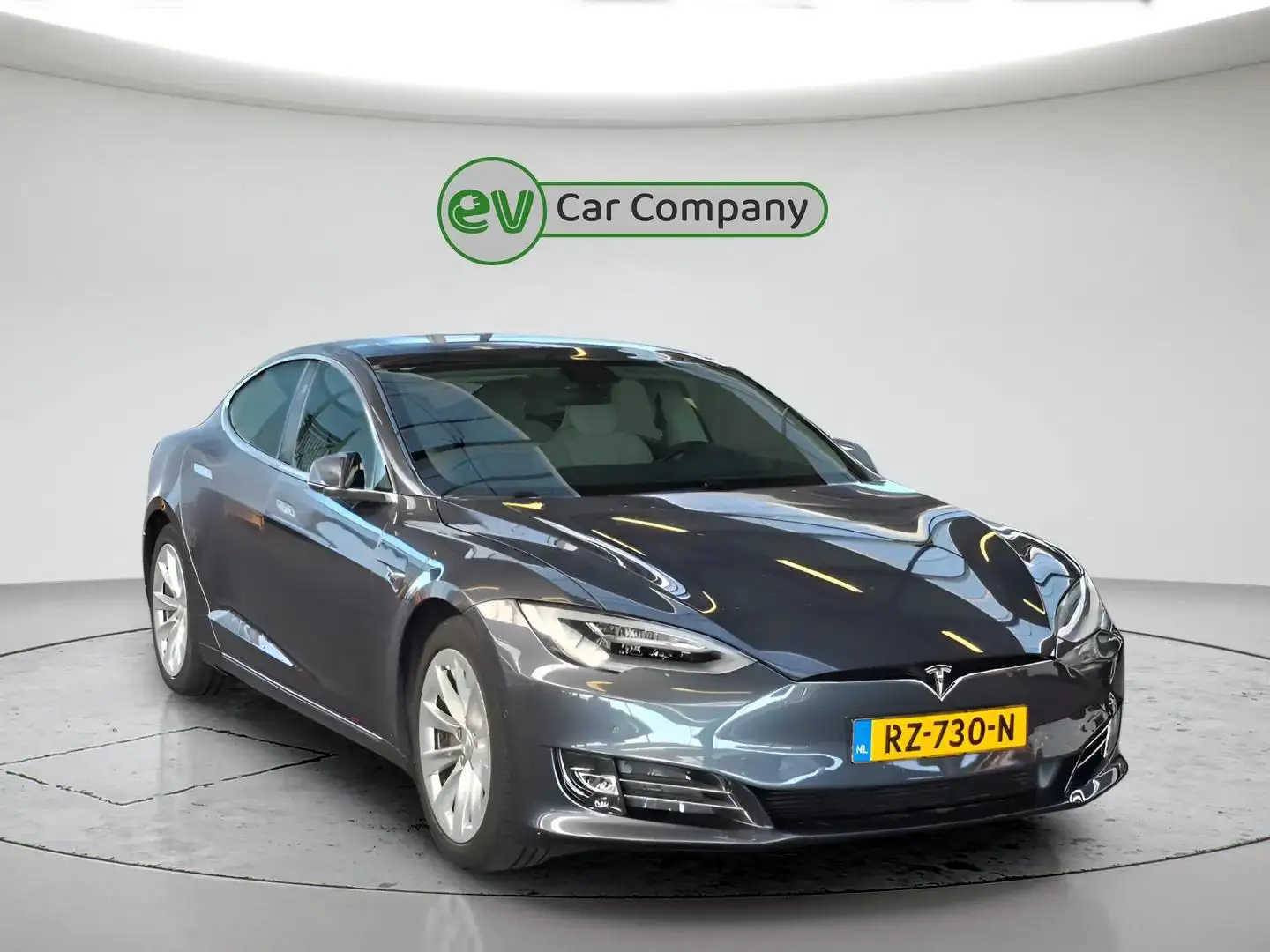 Tesla Model S 75D Base | SOH 87% | Panoramadak | Luchtvering | L Grau - 2