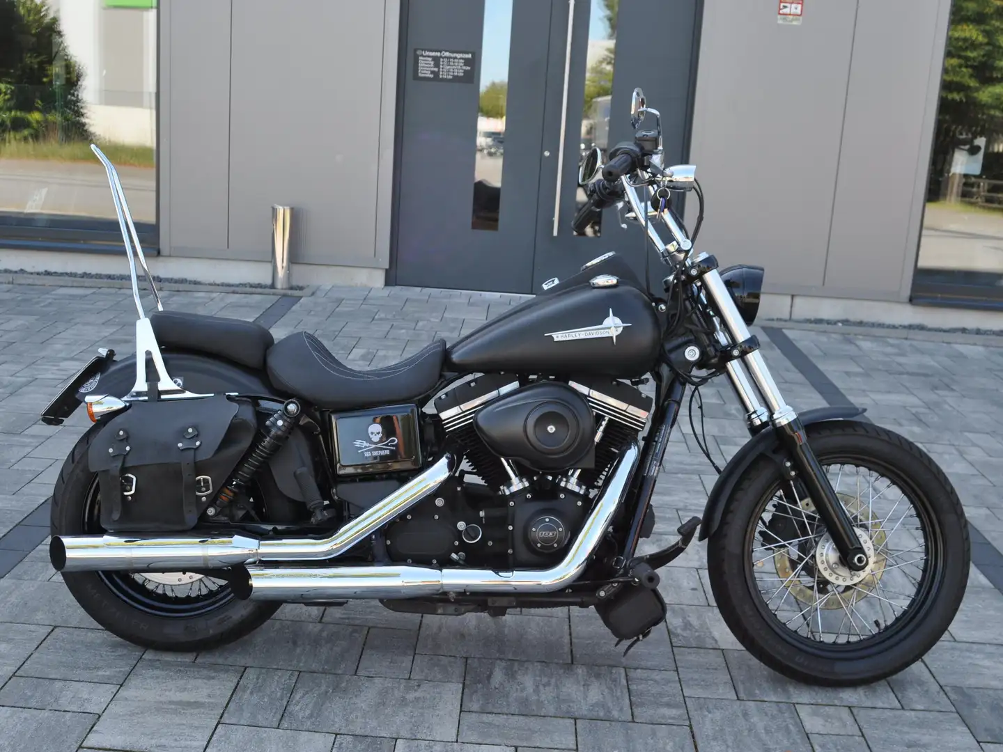 Harley-Davidson Street Bob Top Zustand 5HD1 Remus Endtöpfe Extras Noir - 2