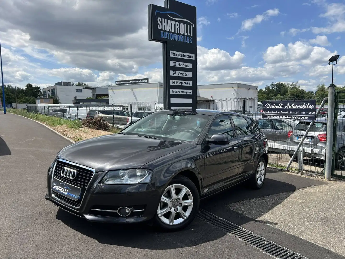 Audi A3 II 1.8 TFSI 160ch S tronic 7 Clim Régulateur 72,00 Gris - 1