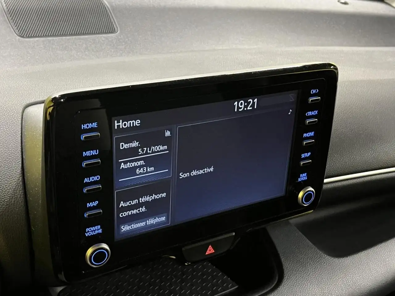 Toyota Yaris Yaris — photo 15