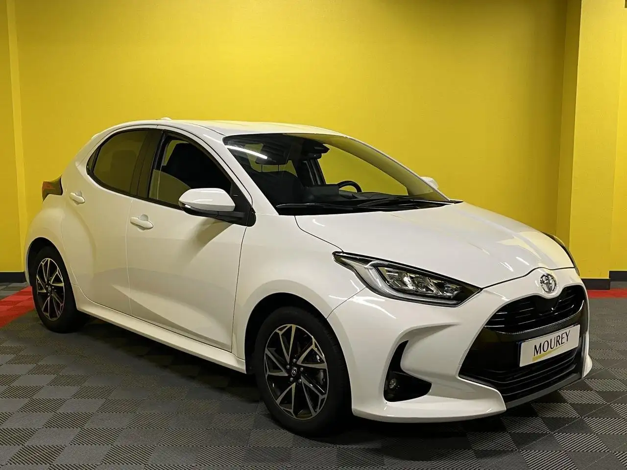 Toyota Yaris Yaris — photo 3