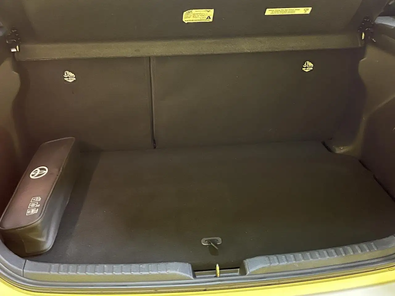 Toyota Yaris Yaris — photo 18