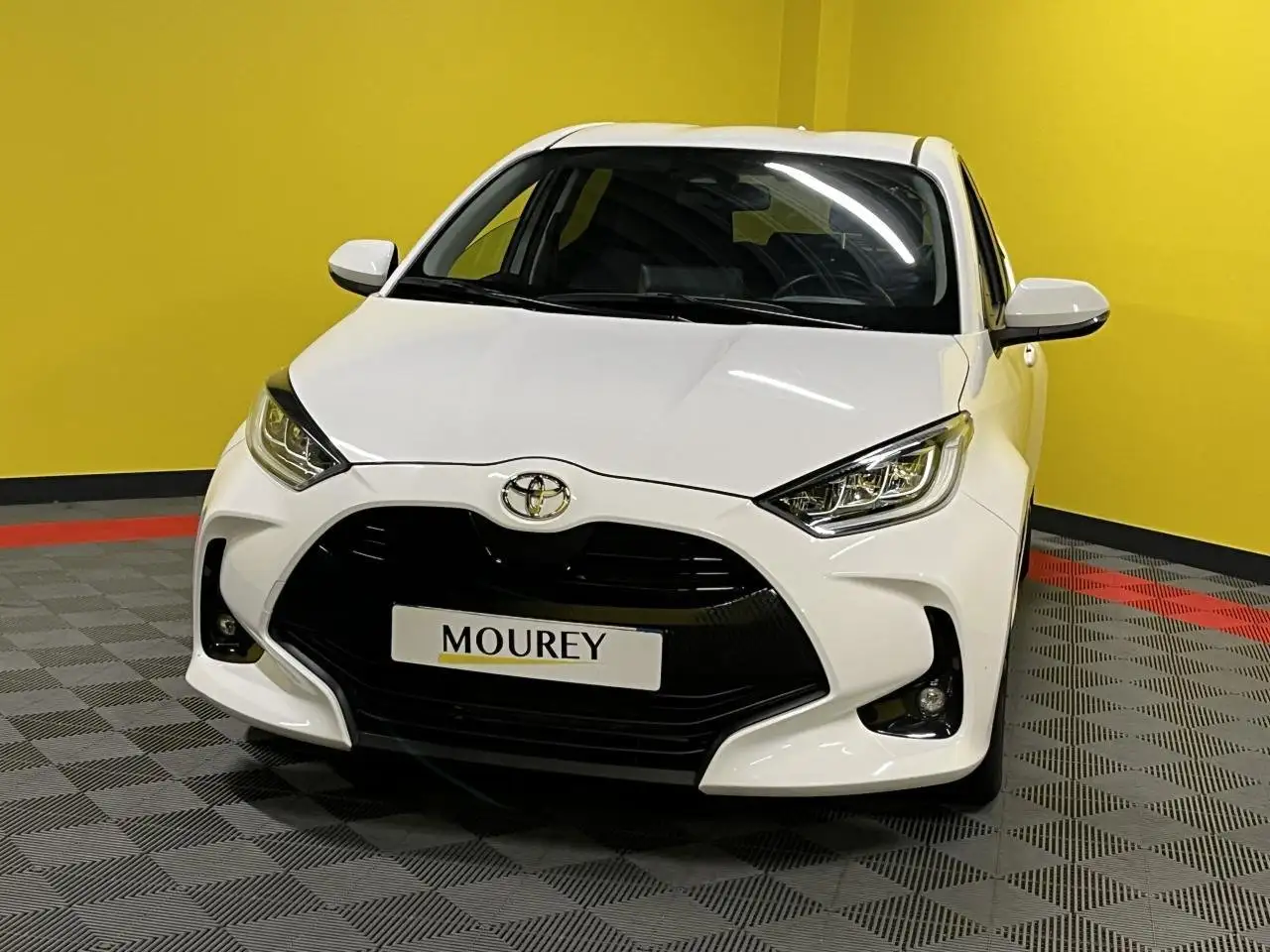 Toyota Yaris Yaris — photo 2