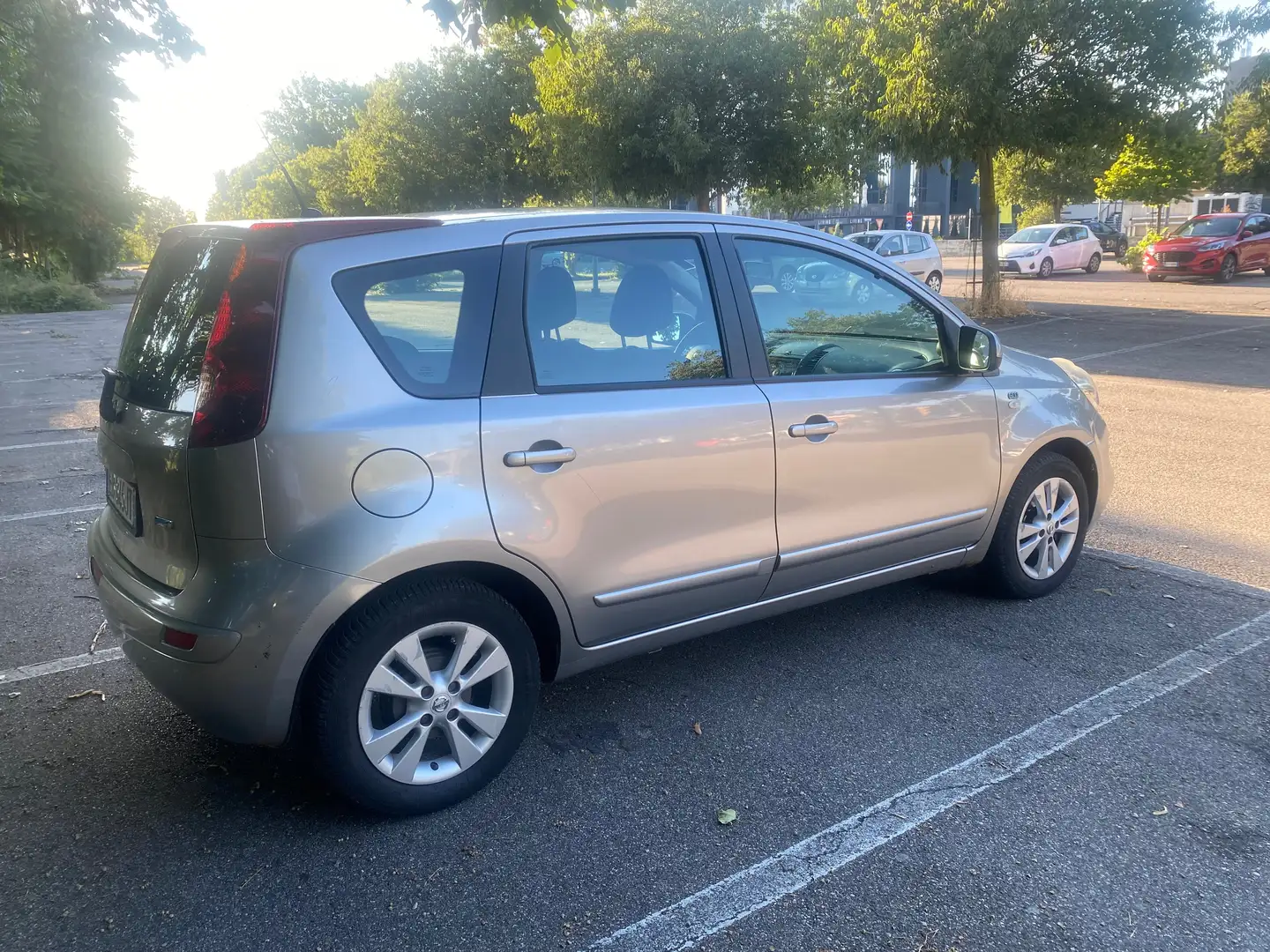 Nissan Note Note I 20061.4 16v Acenta eco Gpl FL Silber - 1