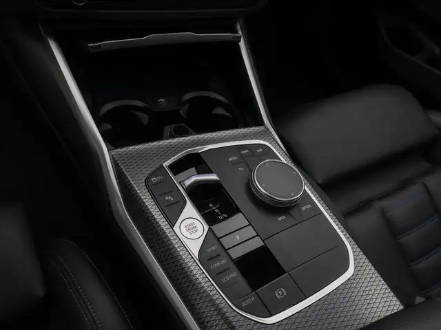BMW 3 Series view 22