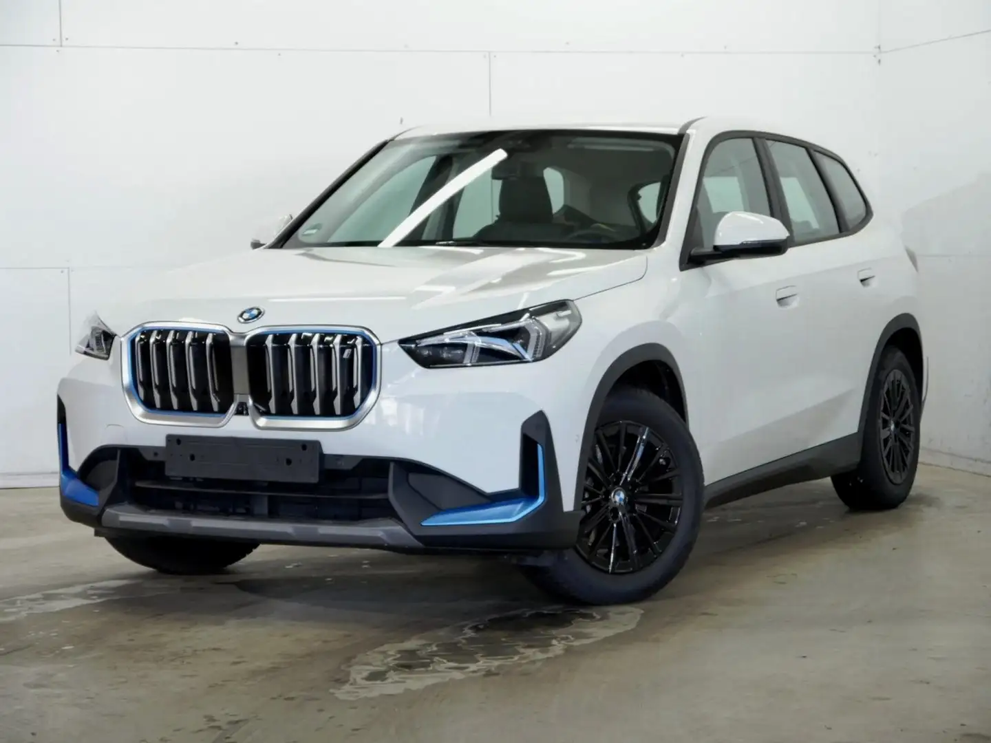 BMW iX1 xDrive 30 HeadUp 360°Kam Adapt.LED Driving Bianco - 1
