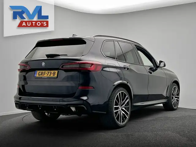 BMW X5 view 5