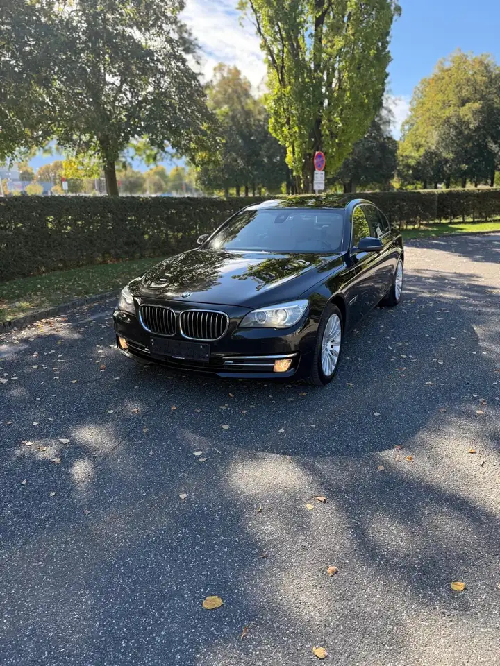 BMW 740