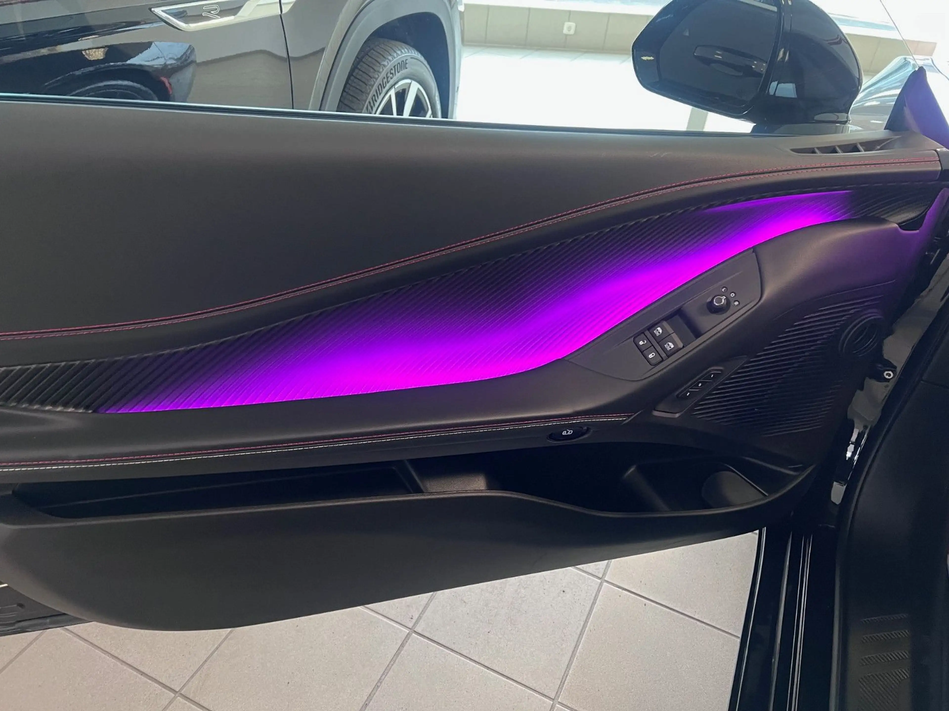 Dodge Charger Daytona EV Scat/ Track/ Plus/Carbon/ Sun — photo 12