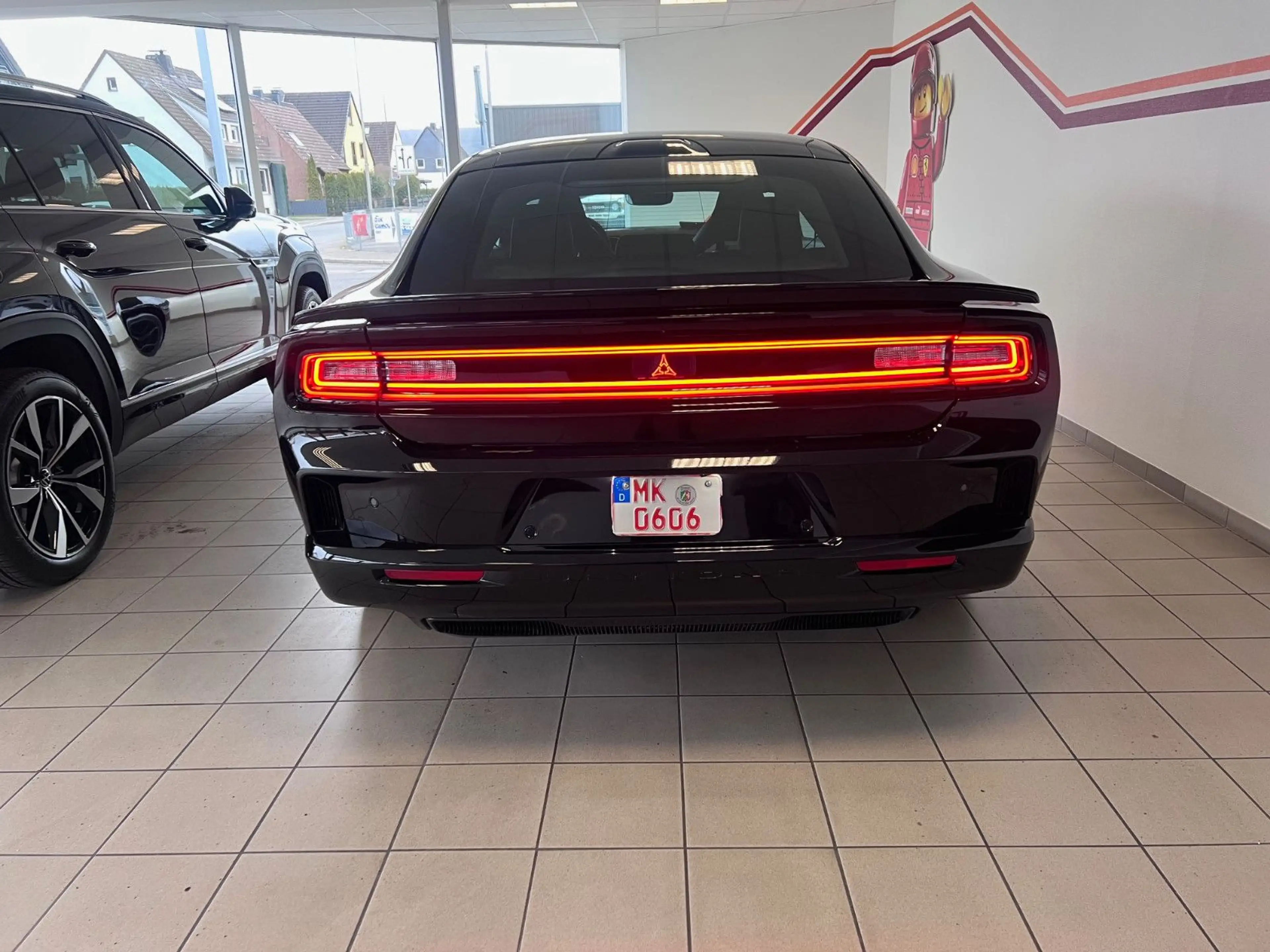 Dodge Charger Daytona EV Scat/ Track/ Plus/Carbon/ Sun — photo 10