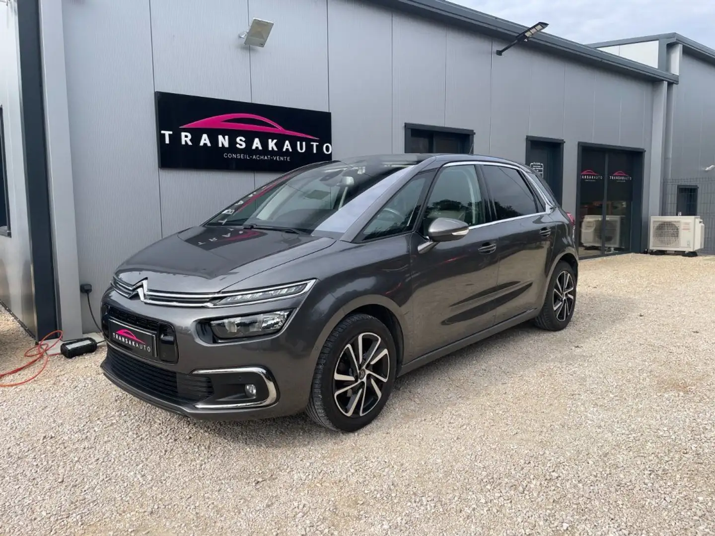 Citroen C4 Picasso BlueHDi 120 SS Shine Серый - 1