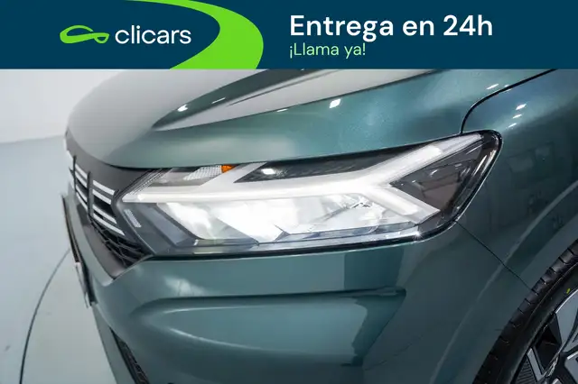 Dacia Sandero view 10