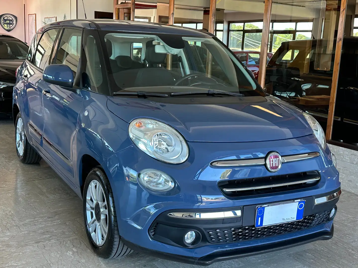 Fiat 500L Living 1.6 M.JET 120 cv. LOUNGE Blu/Azzurro - 2