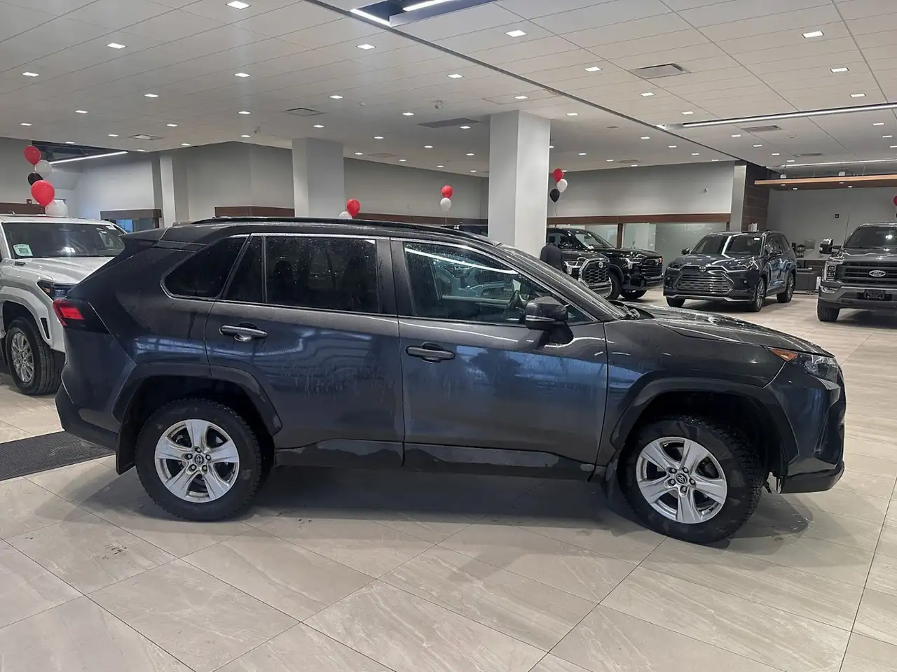 Toyota RAV 4 снимка Toyota RAV 4