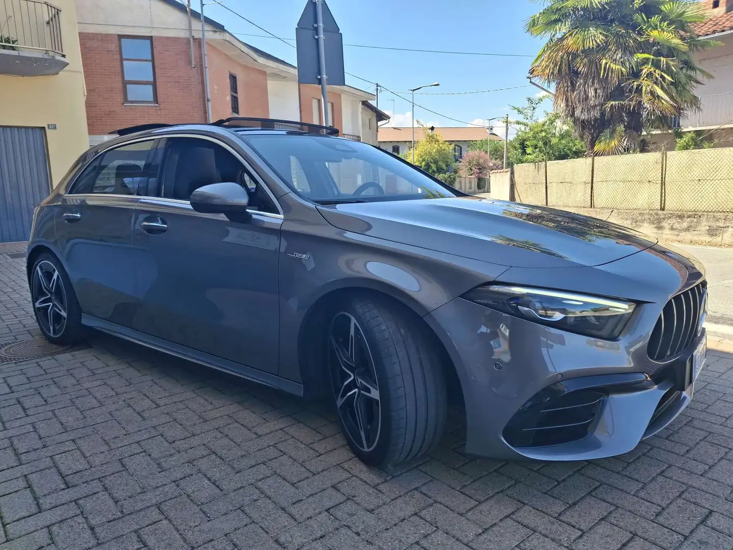 Mercedes-Benz A 45 AMG S Line Premium Plus 4matic+ auto Gri - 2