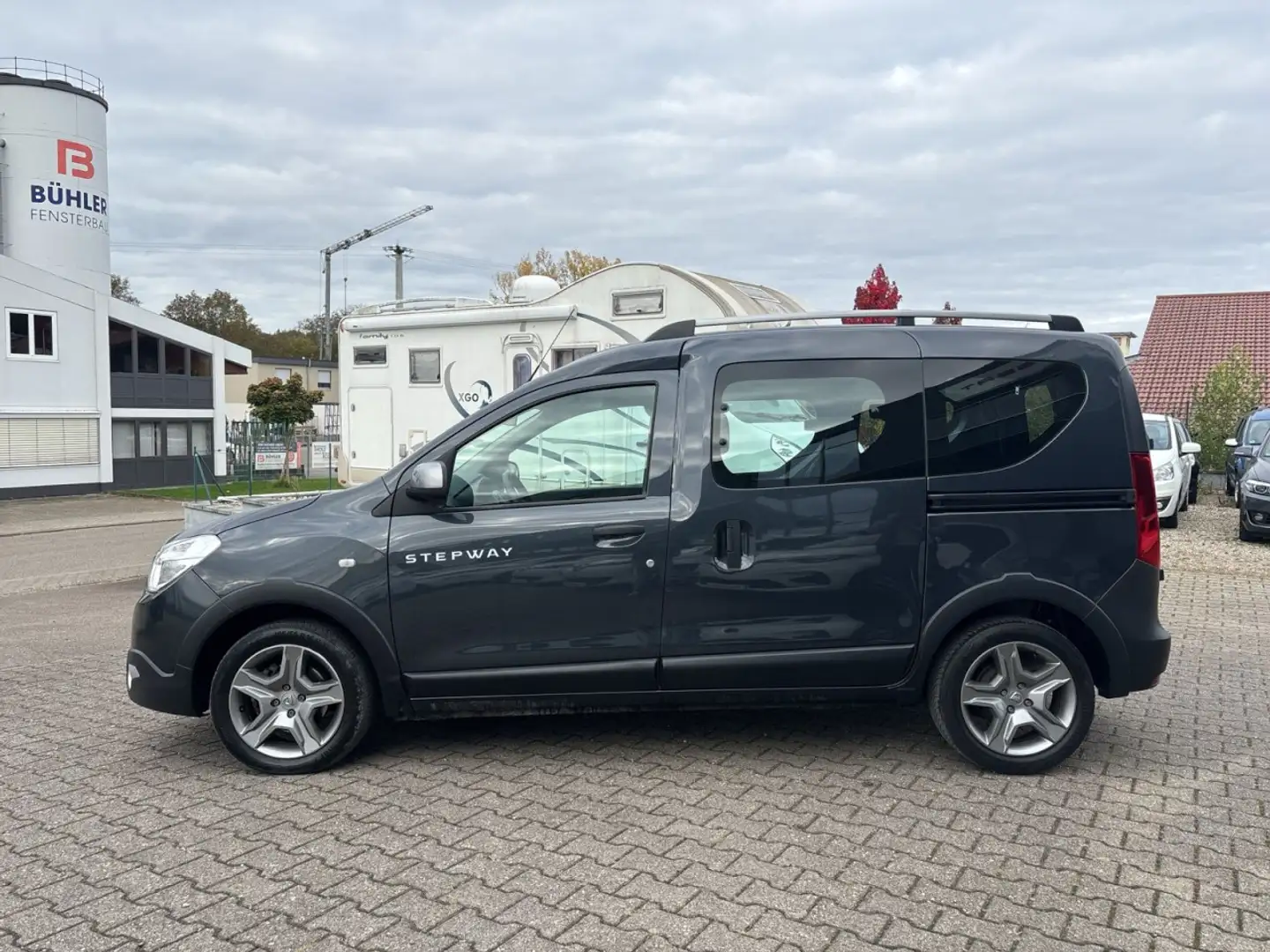 Dacia Dokker Stepway Plus TCE 130 Klima Navi Rückfahrkamera Grau - 2