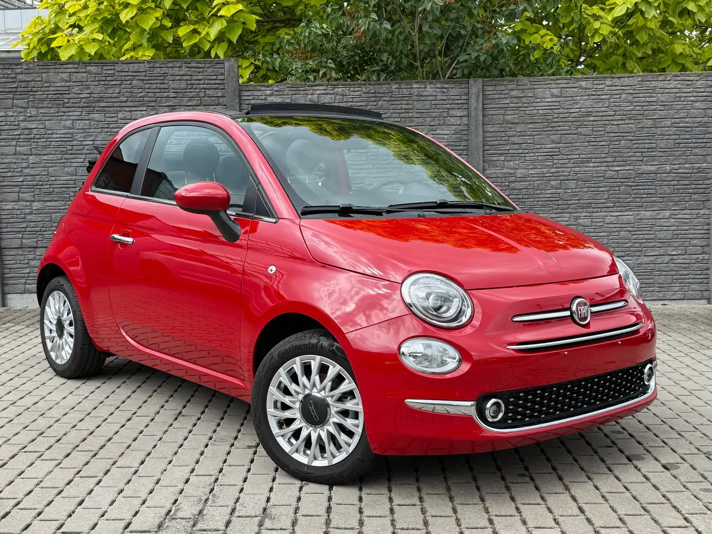 Fiat 500C 1.0i MHEV Dolcevita "Navigatie"  7.391 Km Rojo - 1