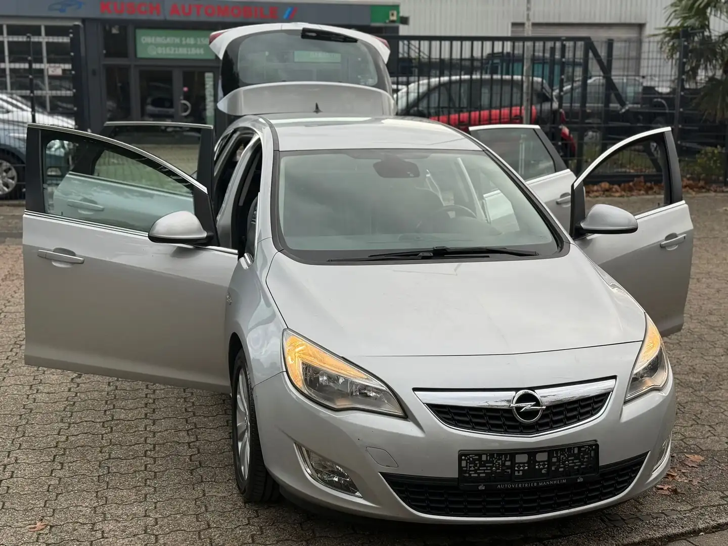 Opel Astra Innovation Navi Leder Klimaautomatik 17 " Alu Gris - 1