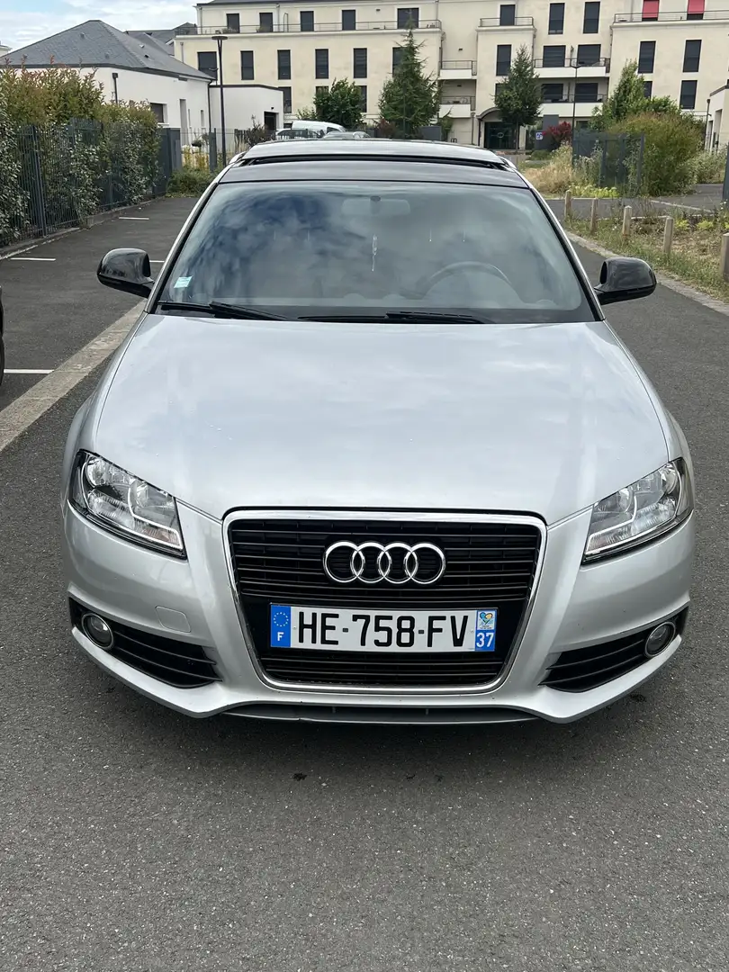 Audi A3 SportBack 2.0 TFSI S Line DSG - 2