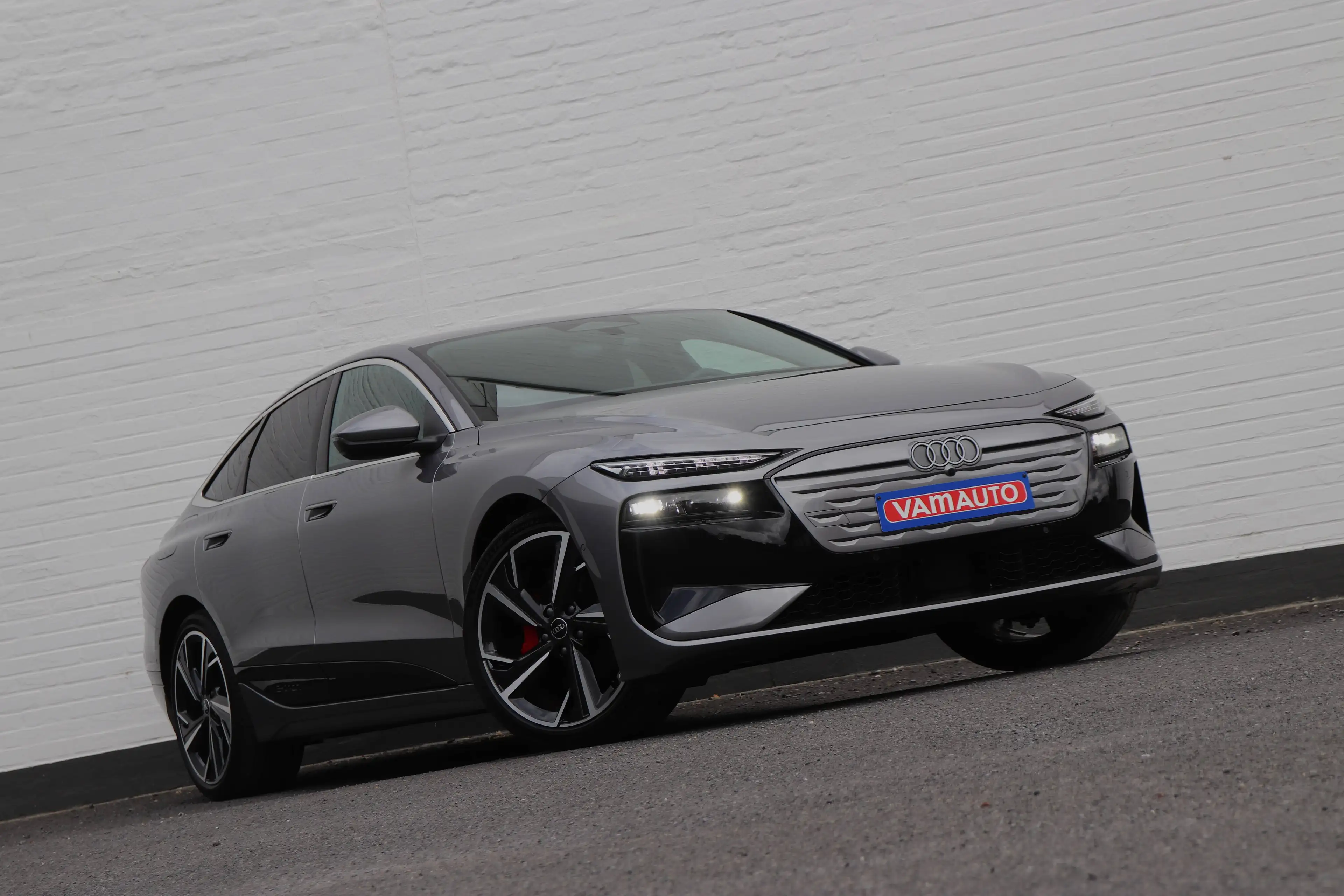 Audi A6 e-tron Sportback 83 kWh - Matrix/BlindSpot/Keyless/360/ElectricSeats/21"/SOH=97,4% — photo 14