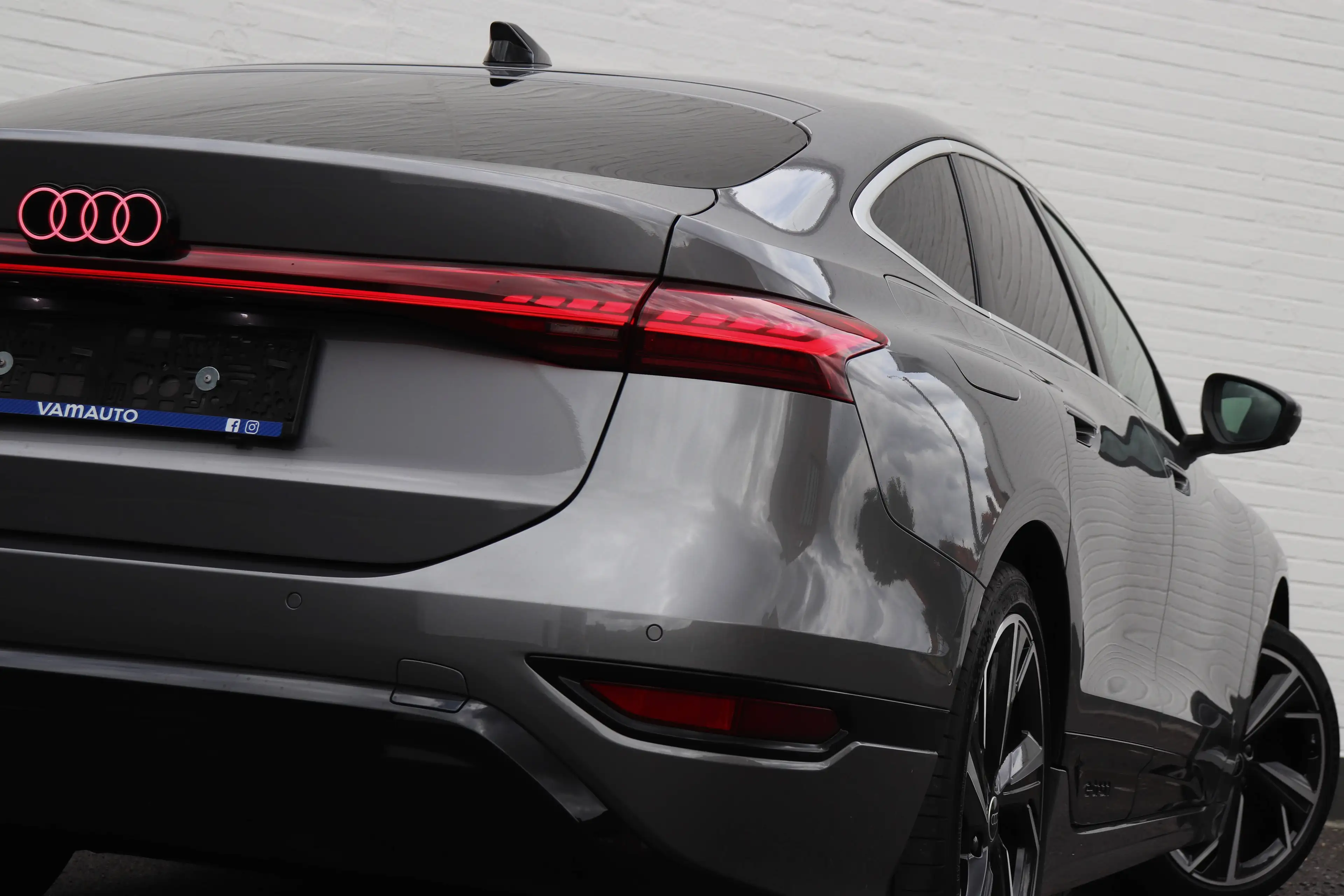 Audi A6 e-tron Sportback 83 kWh - Matrix/BlindSpot/Keyless/360/ElectricSeats/21"/SOH=97,4% — photo 4