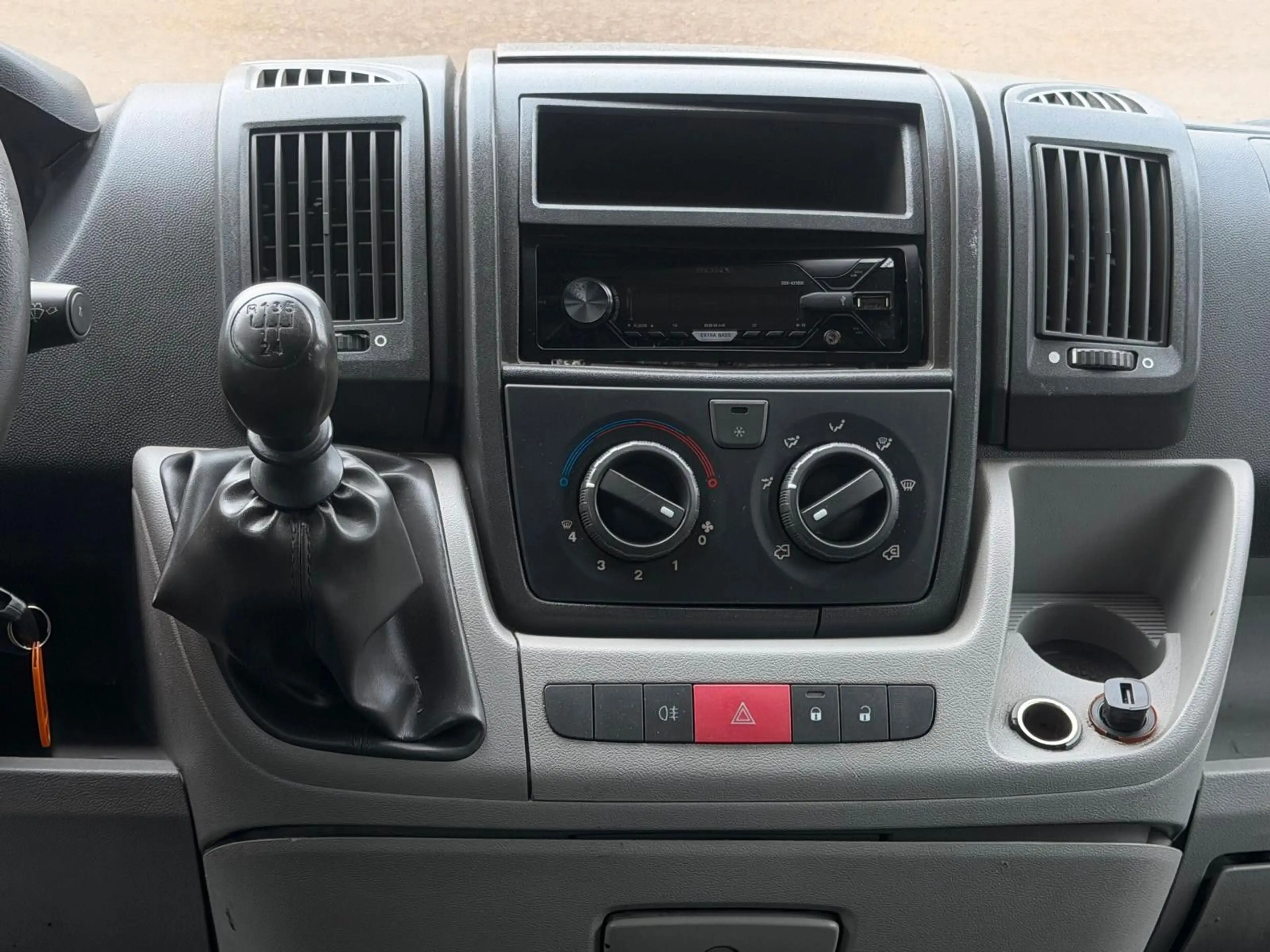 Citroen Jumper Abschleppwagen 2.2 Diesel Klima — photo 11