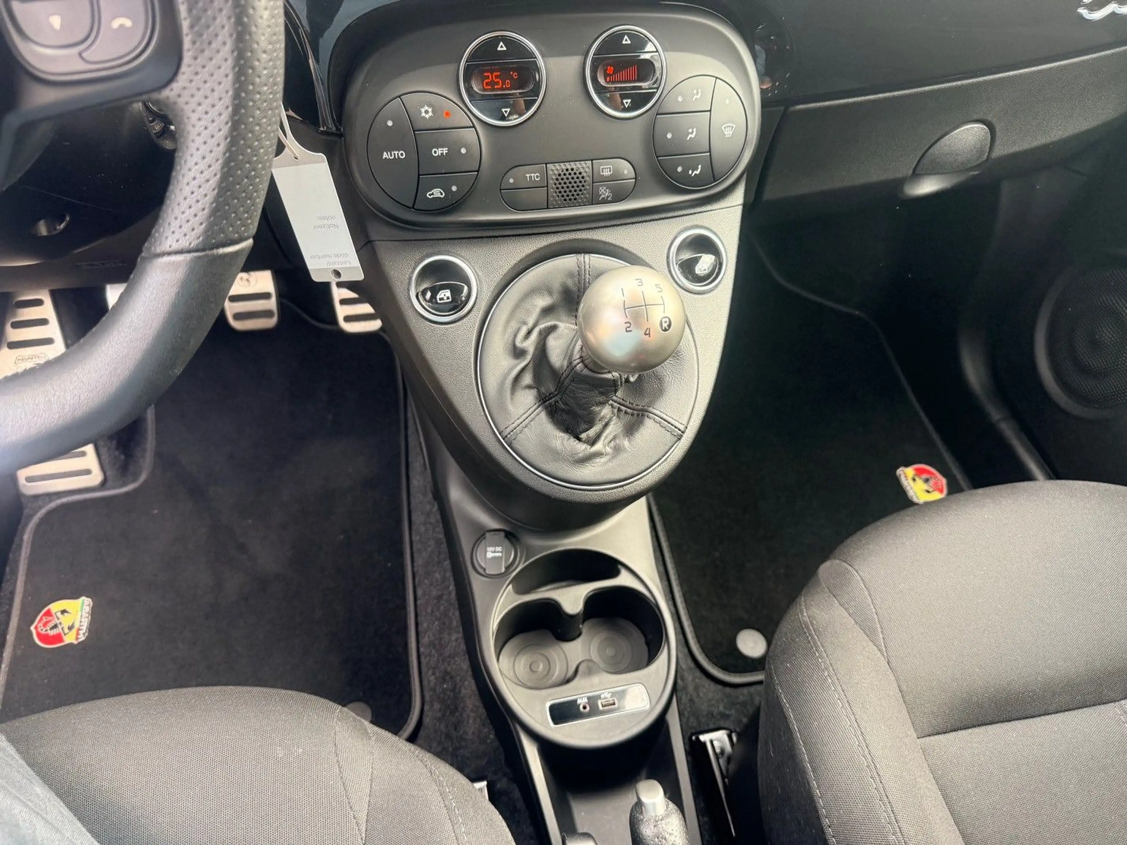 Abarth 500 Cabrio 595 Abarth — photo 13
