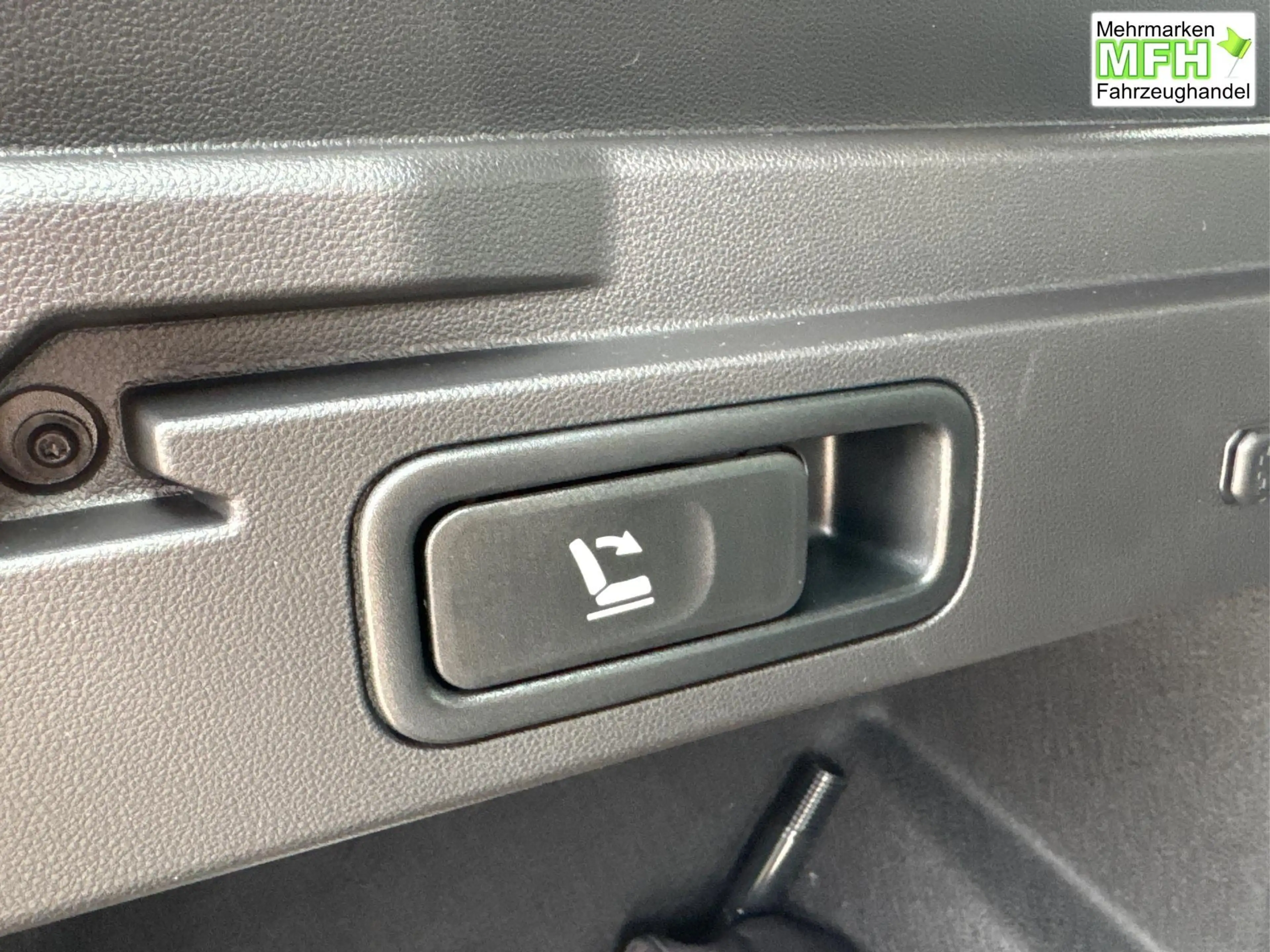 Dacia Bigster Expression SHZ+KLIMA+PDC+KAMERA+LED+17" ALU Hyb... — photo 13