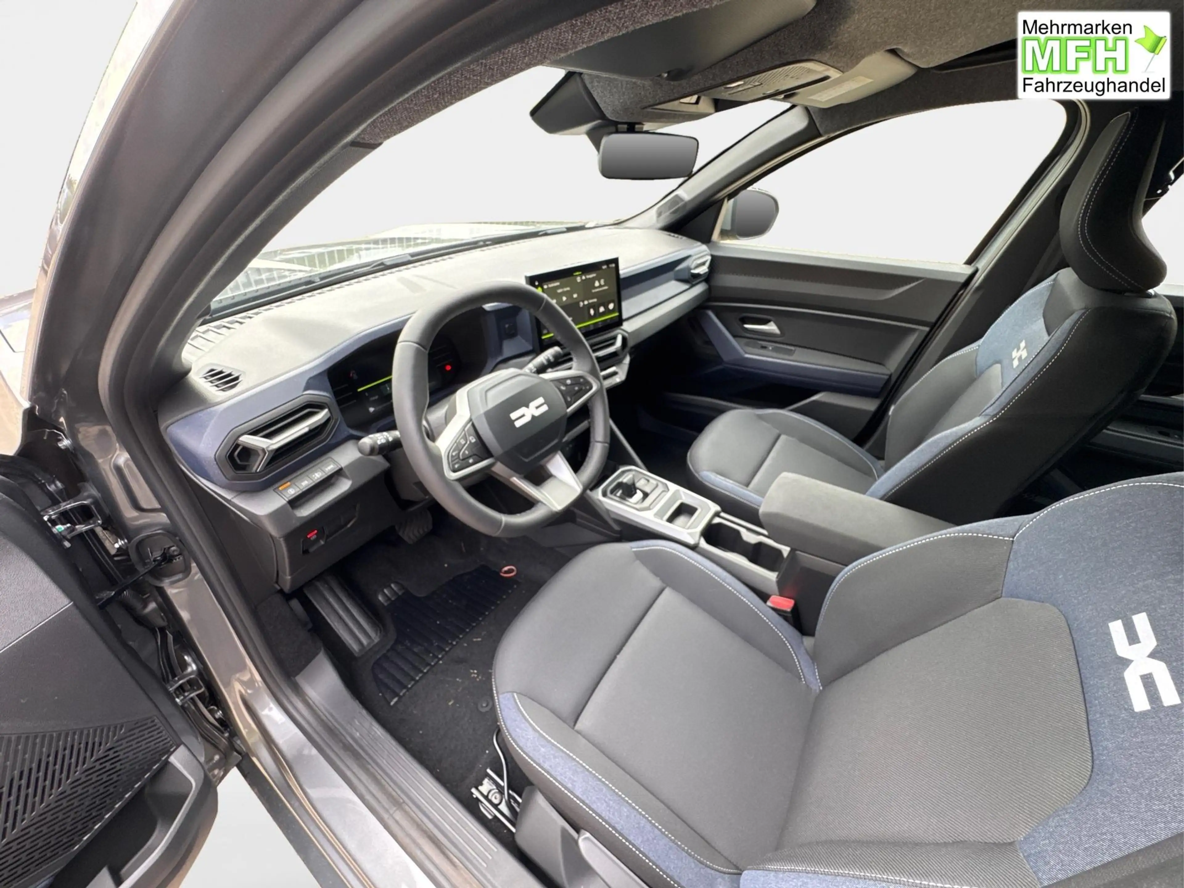 Dacia Bigster Expression SHZ+KLIMA+PDC+KAMERA+LED+17" ALU Hyb... — photo 9