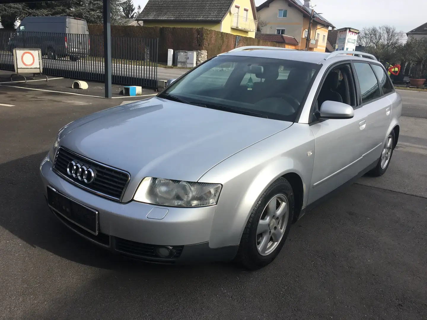 Audi A4 A4 Avant 1,9 TDI Grau - 1