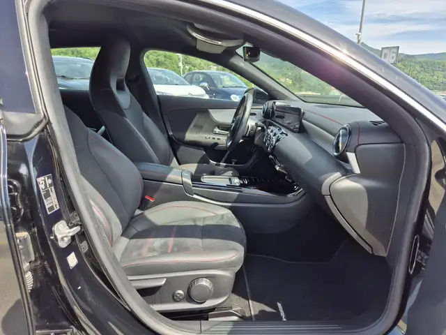 Mercedes-Benz Cla Class view 9