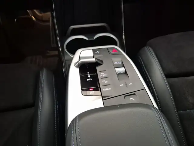 BMW X1 view 12