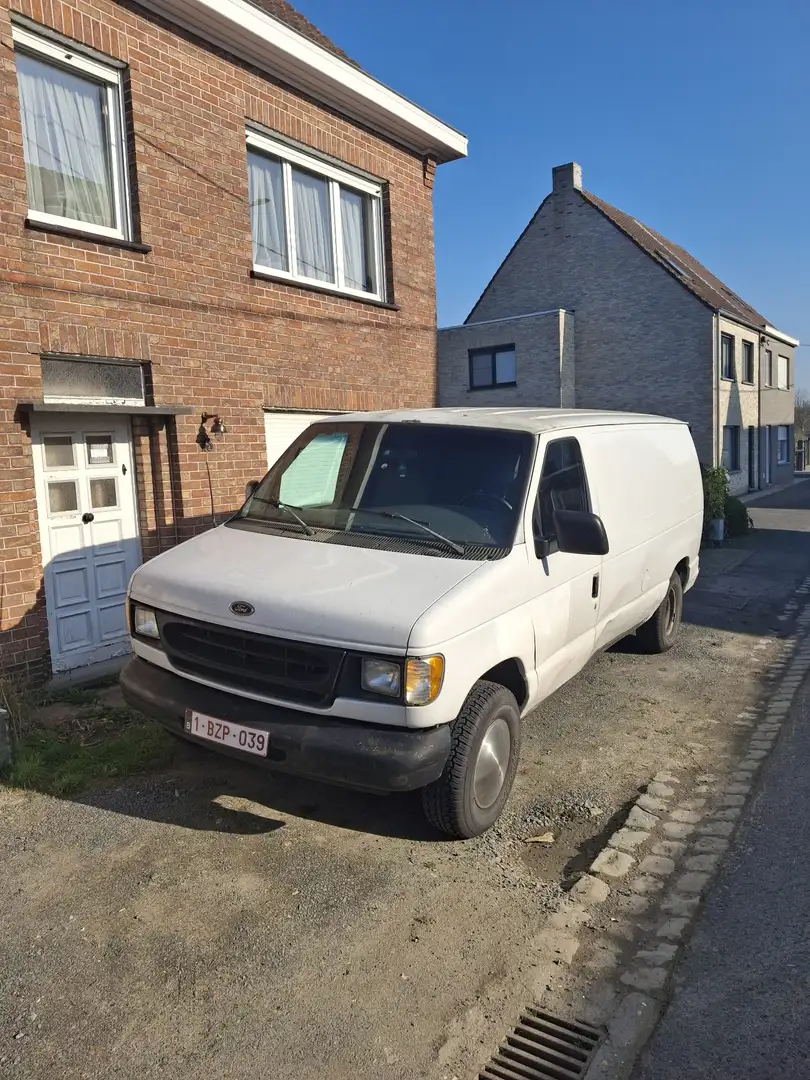 Ford Econoline - 1