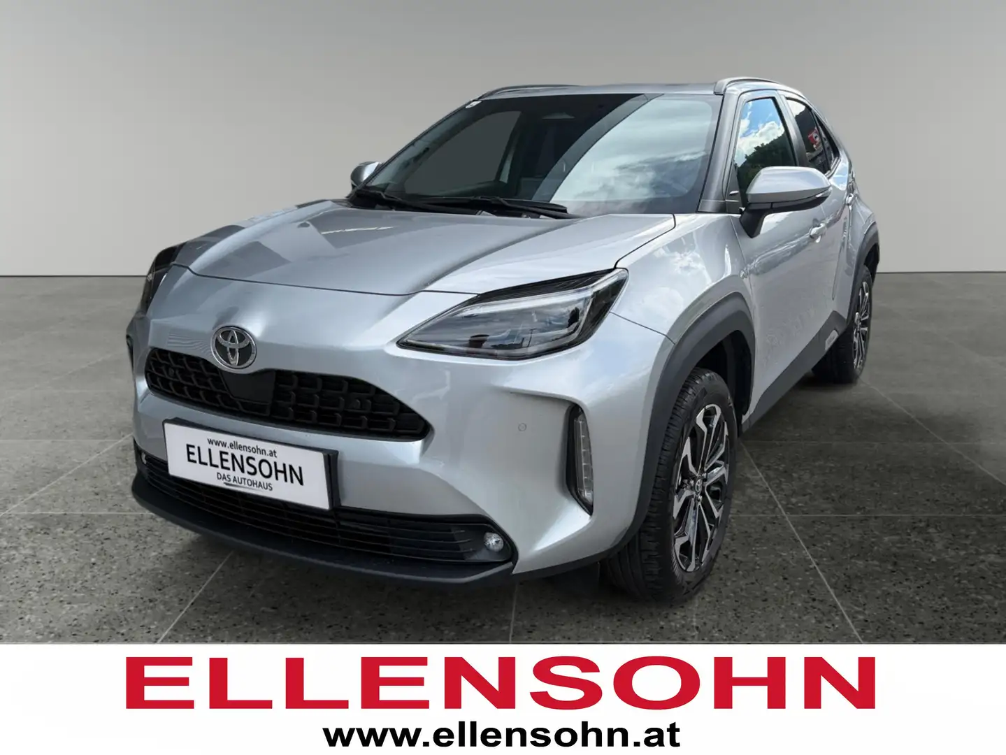 Toyota Yaris Cross Yaris Cross - 1,5 l Active Drive inkl. Safety Pak Silber - 1