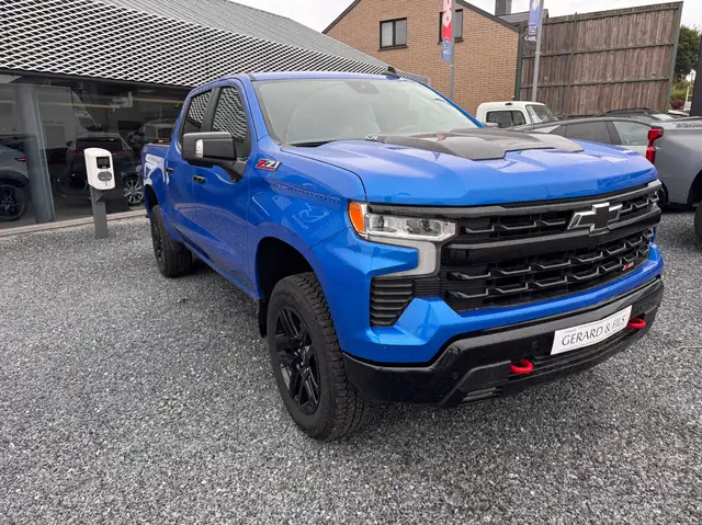 Chevrolet Silverado Trail Boss Z71 6.2L V8 420CV