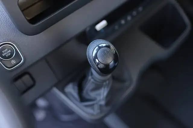 Mercedes-Benz Sprinter view 13