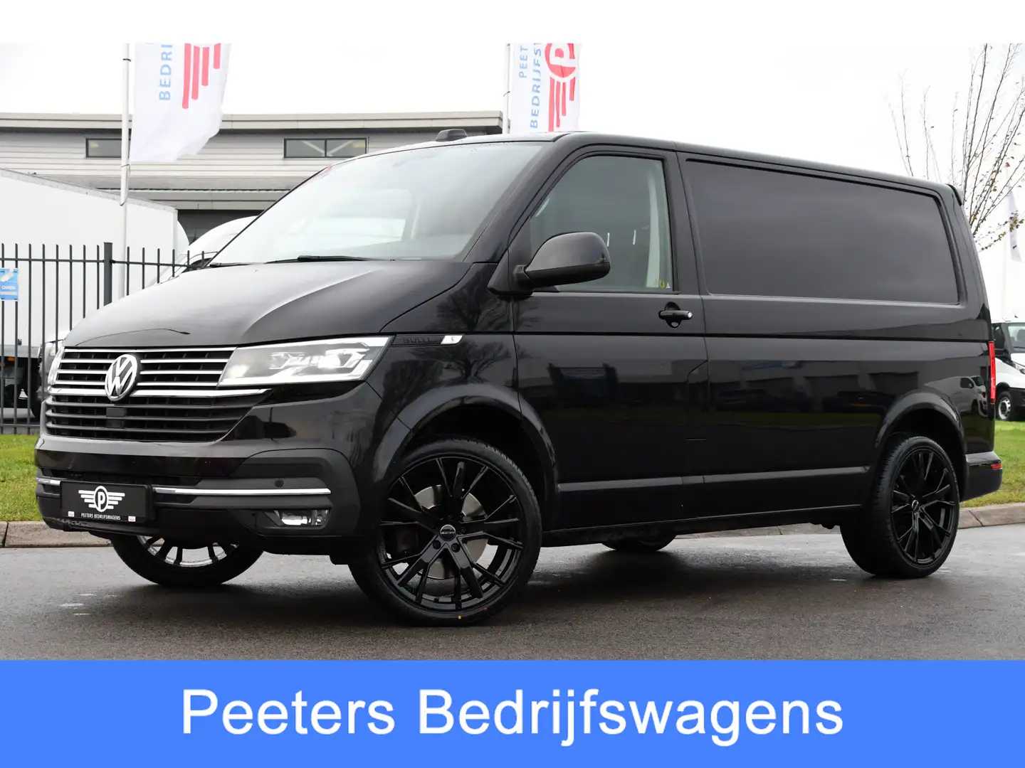 Volkswagen T6.1 Transporter 2.0 TDI L1H1 Bulli Black Edition Virtual, Adaptiev Nero - 1