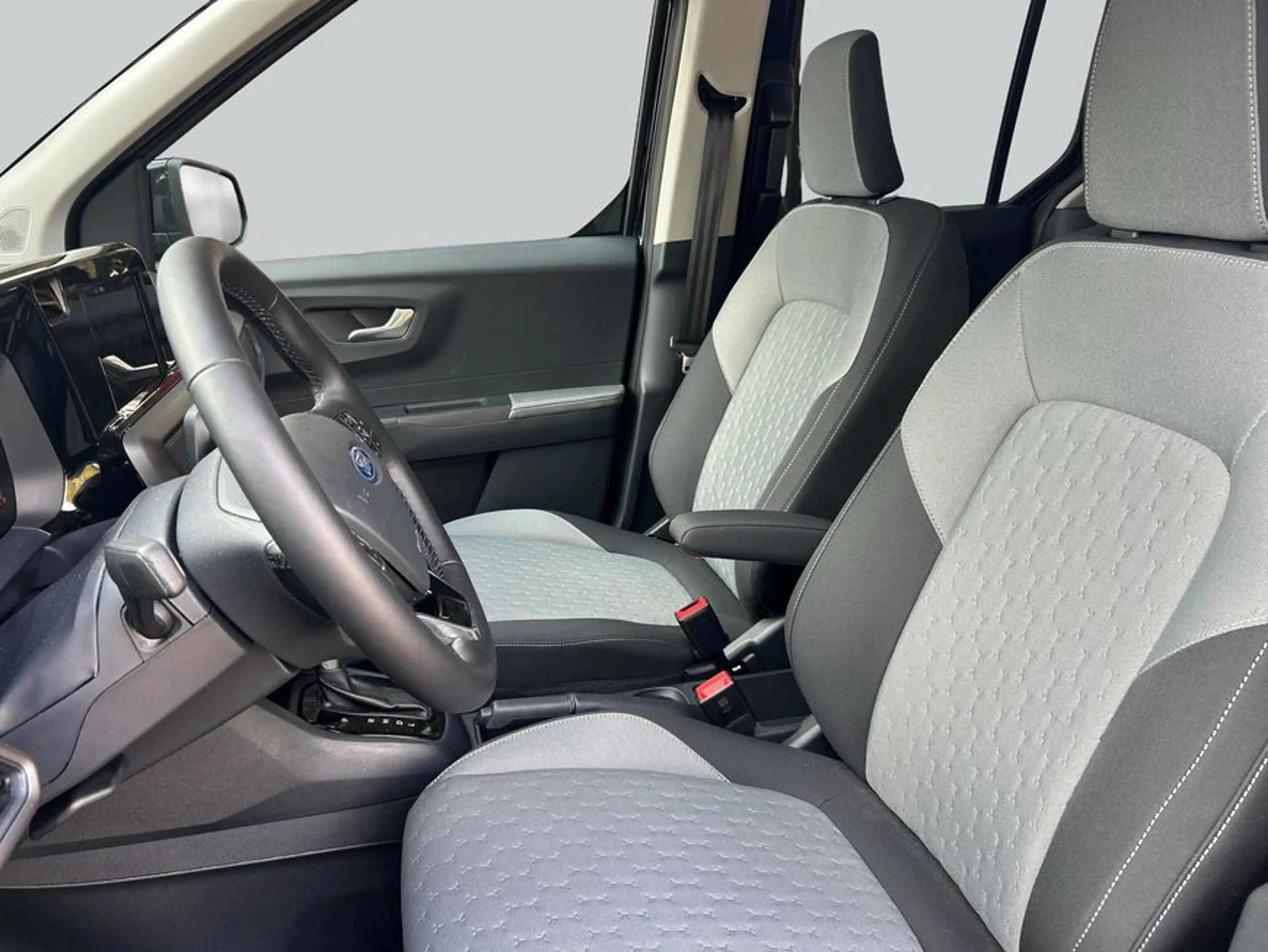Ford Tourneo Courier 1.0 EcoBoost Aut. TITANIUM — photo 10