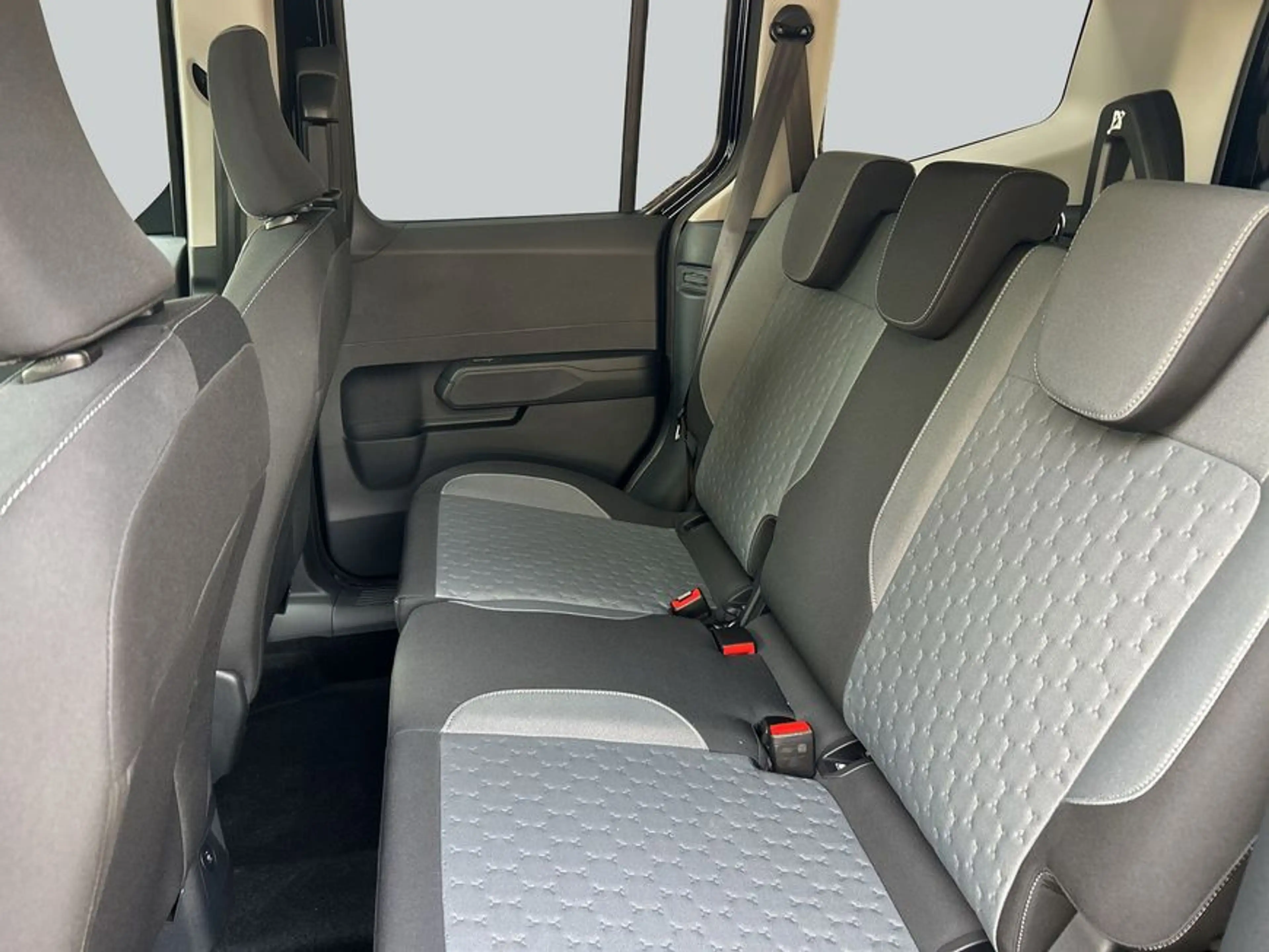 Ford Tourneo Courier 1.0 EcoBoost Aut. TITANIUM — photo 11