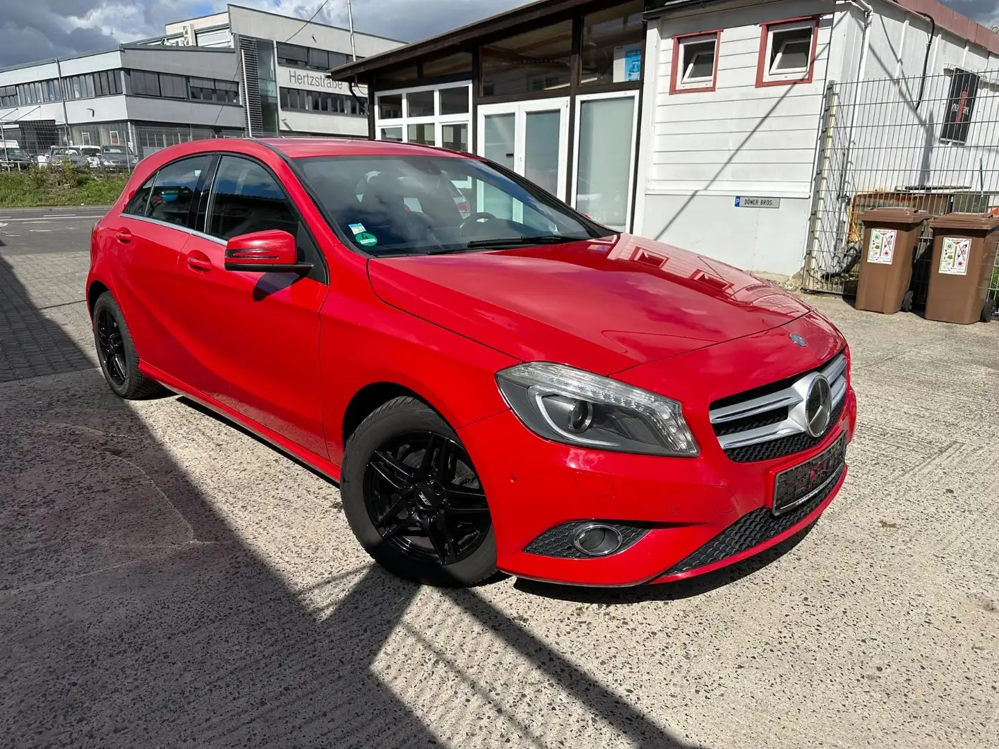 Mercedes-Benz A 180 CDI Urban Bi-Xenon PDC Tüv Neu Rojo - 1