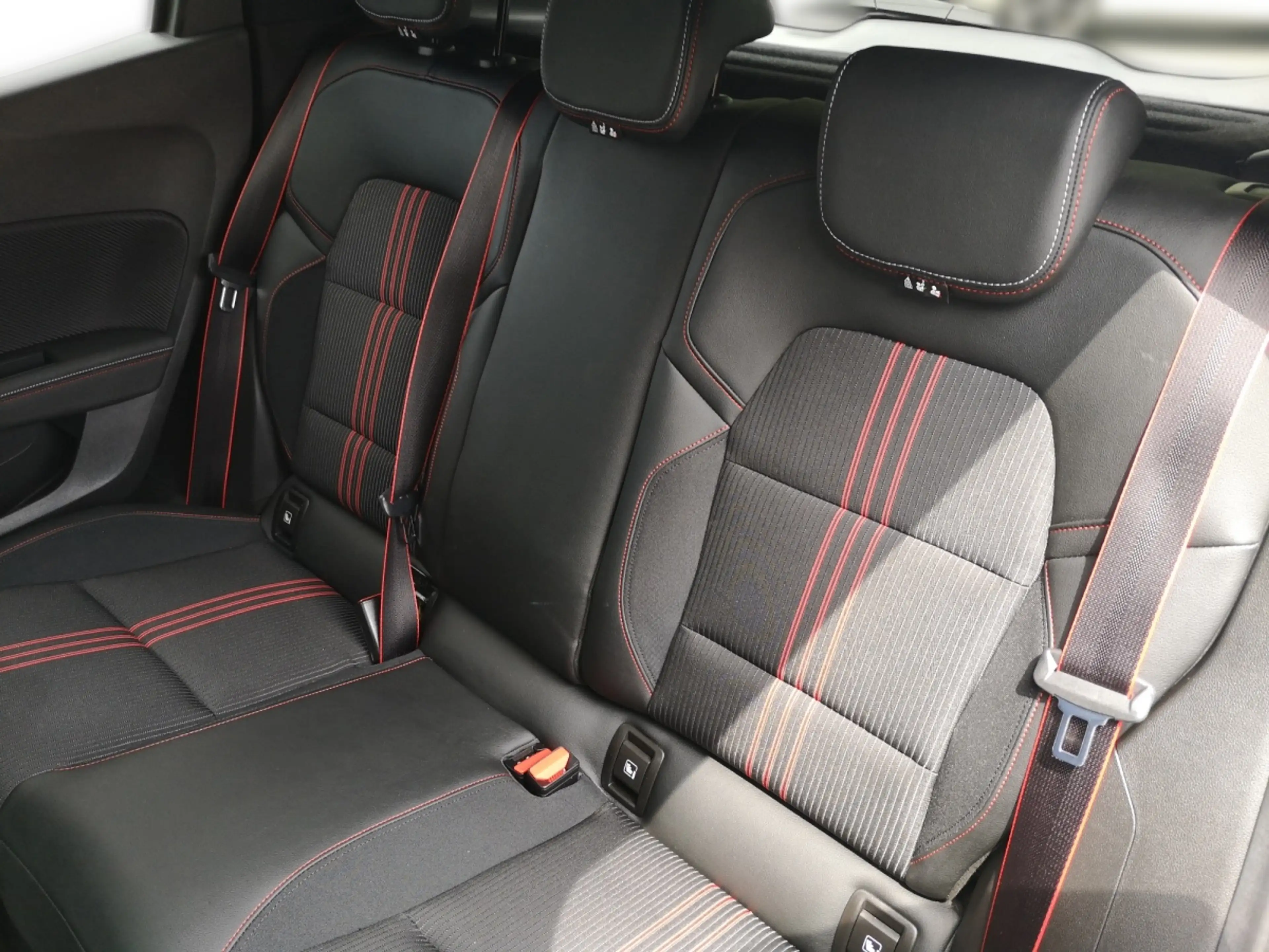 Renault Clio RS-Line Blue dCi 115 — photo 10