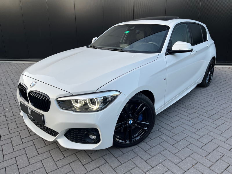 BMW 118 1-Serie Edition M Sport Shadow Executive PANO LEDE
