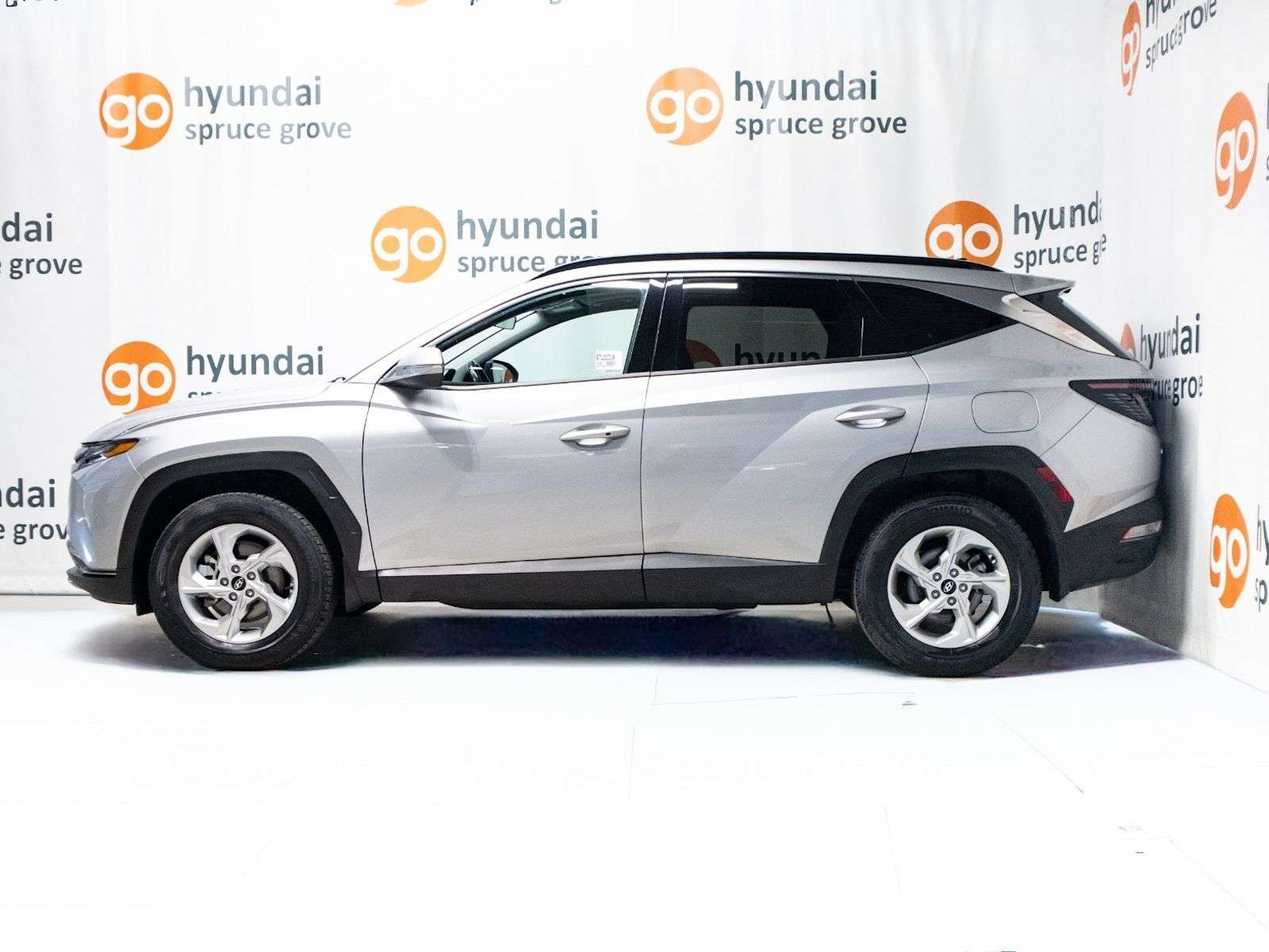 2023 Hyundai Tucson Preferred: AWD, Heated Seats, Apple CarPlay, Heate — снимка 1