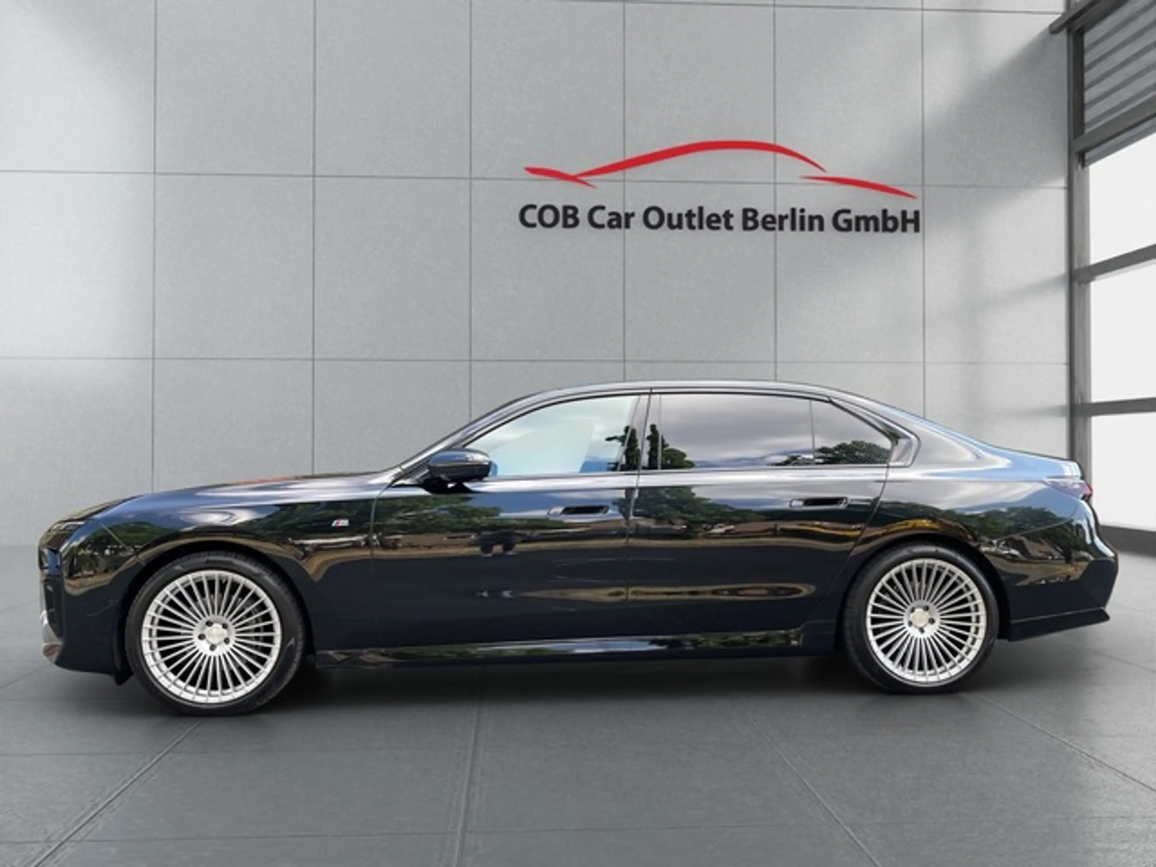 BMW 740 d xDrive M Sport M Sportpaket PANO AHK 360 Kamera — photo 9