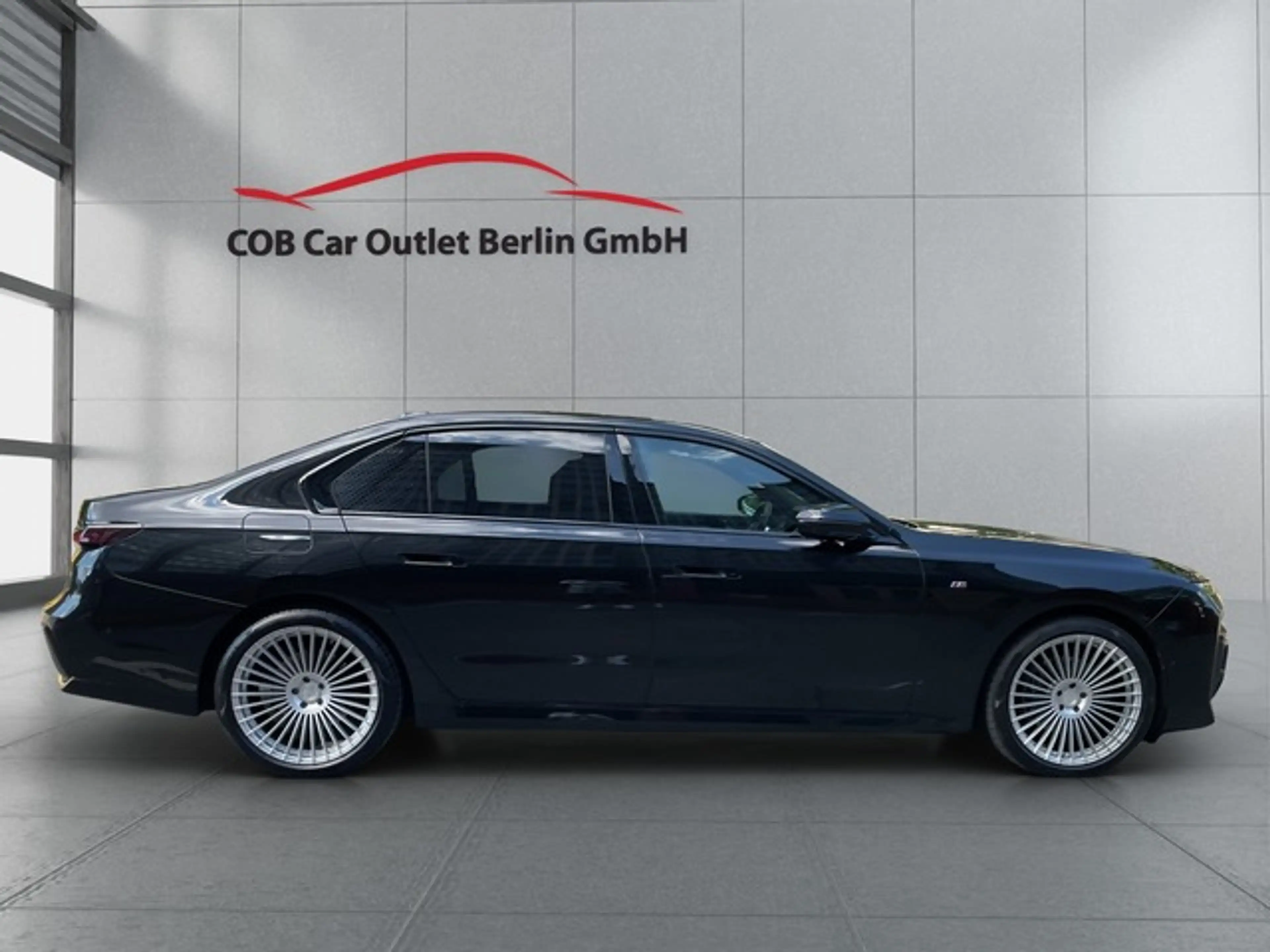 BMW 740 d xDrive M Sport M Sportpaket PANO AHK 360 Kamera — photo 13