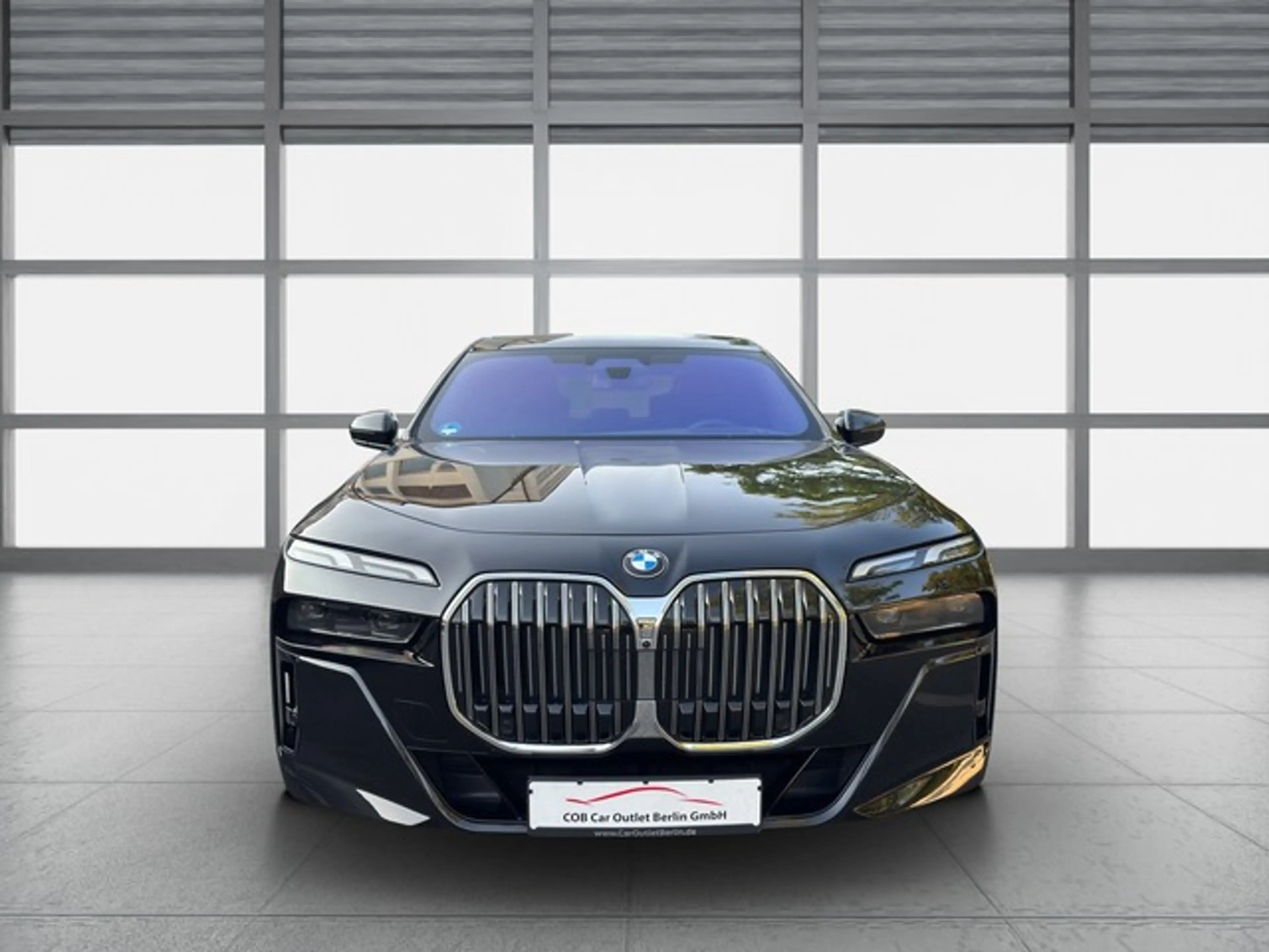BMW 740 d xDrive M Sport M Sportpaket PANO AHK 360 Kamera — photo 11
