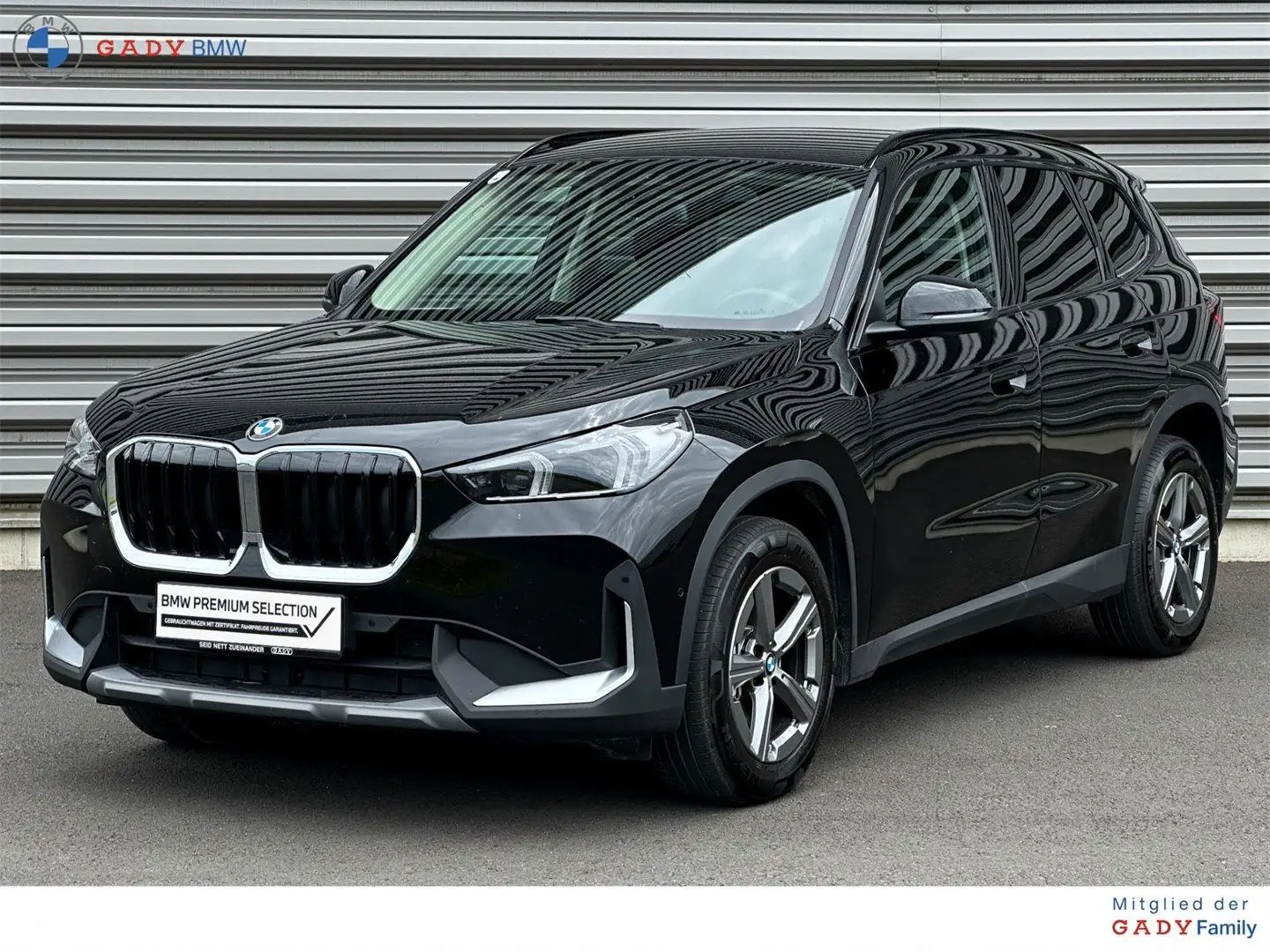 BMW X1 xDrive20d Schwarz - 1