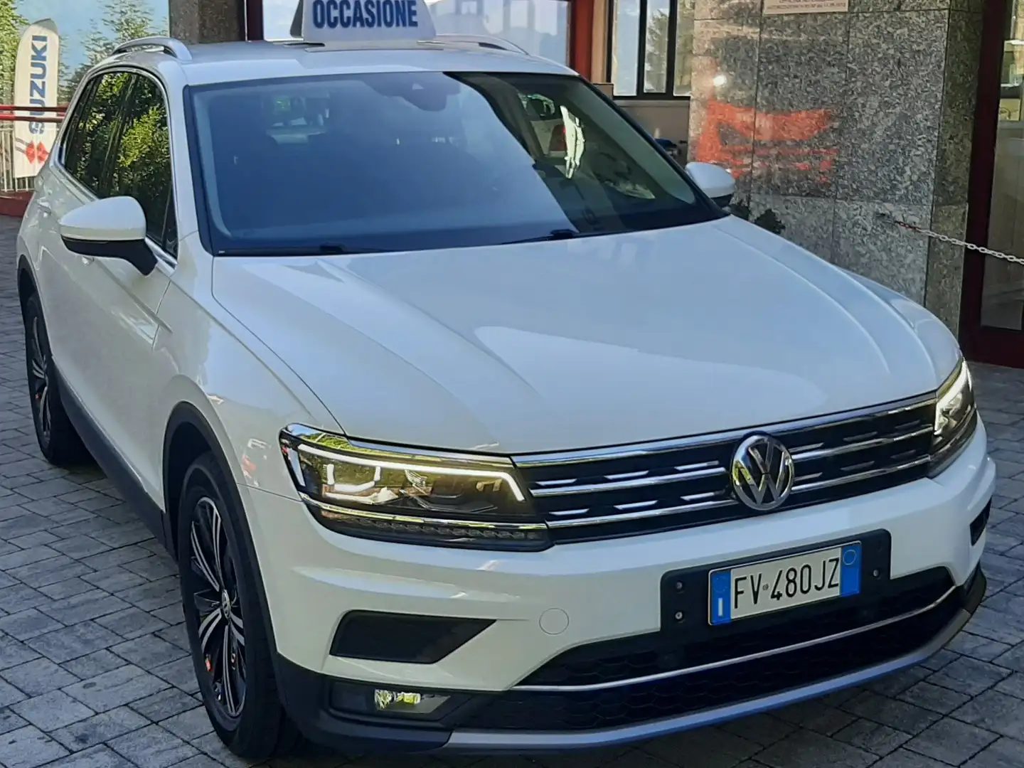 Volkswagen Tiguan Tiguan 1.4 tsi Executive 150cv dsg Wit - 2