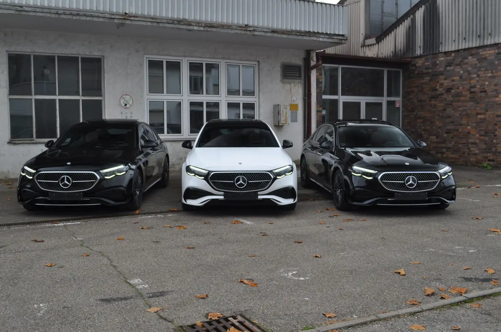 Mercedes-Benz E 200 *FACTORY ORDER * - 2